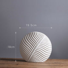 Load image into Gallery viewer, Leaf Ceramic Vase - White, 19.5 cm
